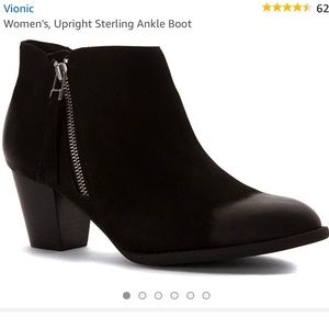 VIONIC Anne Bootie Black Zipper Bootie 7